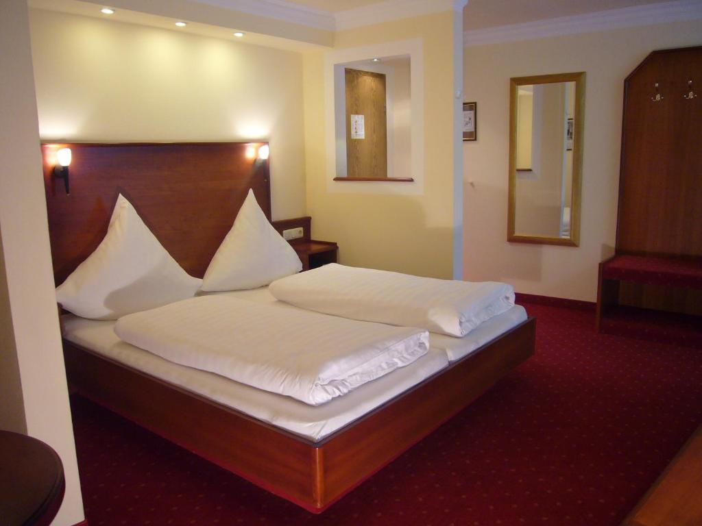 Klassik Hotel Am Tor Weiden in der Oberpfalz Cameră foto