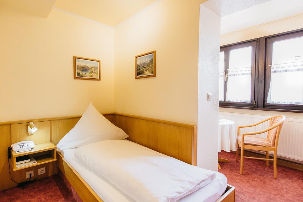 Klassik Hotel Am Tor Weiden in der Oberpfalz Exterior foto